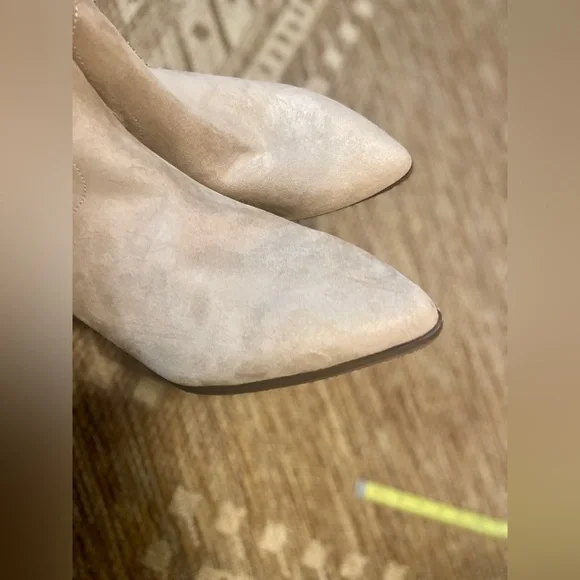 Like New | Target Universal Thread Faux Suede Cowgirl Boots | Western | 11 - Picture 13 of 16